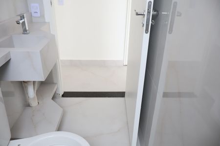 Apartamento para alugar com 41m², 2 quartos e sem vagaBanheiro
