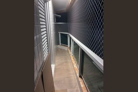 Apartamento para alugar com 75m², 2 quartos e 1 vagaVaranda