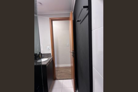 Banheiro de apartamento para alugar com 2 quartos, 75m² em Vila Nossa Senhora das Vitorias, Mauá