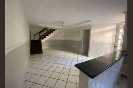 Sala  de casa para alugar com 3 quartos, 200m² em Stella Maris, Salvador
