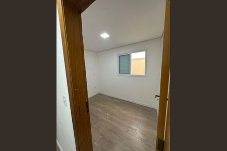 Casa de condomínio à venda com 90m², 3 quartos e 2 vagasQuarto