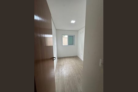 Casa de condomínio à venda com 90m², 3 quartos e 2 vagasQuarto