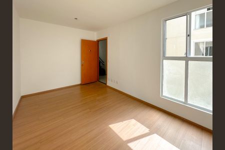 Apartamento para alugar com 40m², 2 quartos e 1 vagaSala