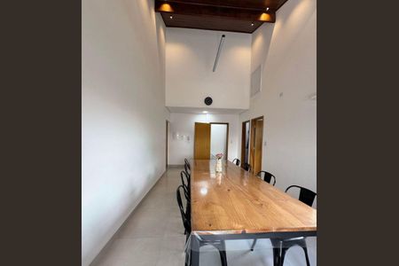 Apartamento à venda com 117m², 2 quartos e 2 vagasCozinha