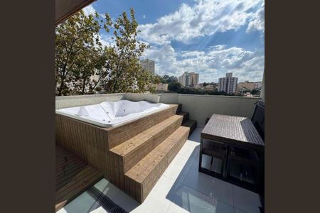 Apartamento à venda com 117m², 2 quartos e 2 vagasÁrea externa