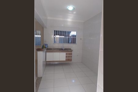 Cozinha de casa para alugar com 2 quartos, 72m² em Vila Caiçara, Praia Grande