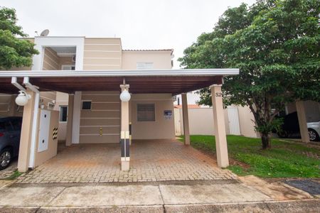 Casa de condomínio para alugar com 105m², 3 quartos e 3 vagas Casa de condomínio para alugar com 105m², 3 quartos e 3 vagasFachada