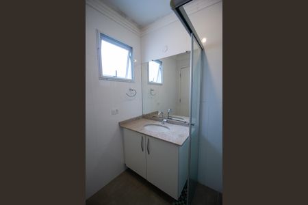 Casa de condomínio para alugar com 105m², 3 quartos e 3 vagas Casa de condomínio para alugar com 105m², 3 quartos e 3 vagasBanheiro da Suíte