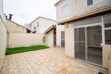 Casa de condomínio para alugar com 105m², 3 quartos e 3 vagas Casa de condomínio para alugar com 105m², 3 quartos e 3 vagasQuintal