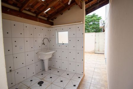 Casa de condomínio para alugar com 105m², 3 quartos e 3 vagas Casa de condomínio para alugar com 105m², 3 quartos e 3 vagasÁrea de Serviço