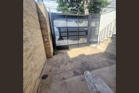 Casa para alugar com 120m², 2 quartos e 3 vagas
