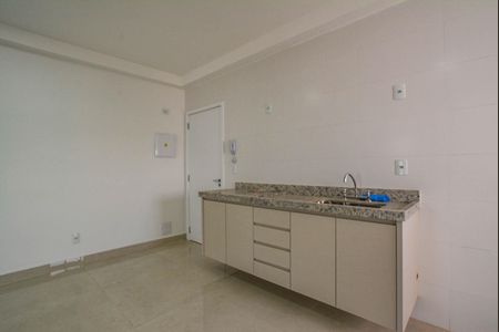 Apartamento à venda com 69m², 2 quartos e 2 vagas Apartamento à venda com 69m², 2 quartos e 2 vagasCozinha e Área de Serviço