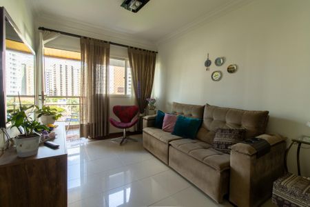 Sala de apartamento à venda com 3 quartos, 82m² em Vila Itapura, Campinas