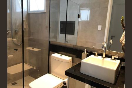 Banheiro de apartamento para alugar com 2 quartos, 67m² em Santana, São Paulo