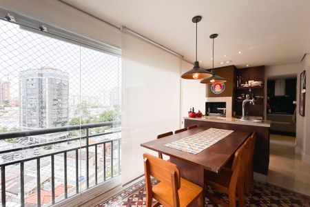 Apartamento à venda com 116m², 3 quartos e 2 vagas Apartamento à venda com 116m², 3 quartos e 2 vagasSacada