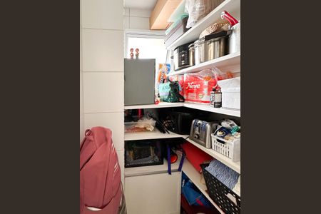 Apartamento à venda com 116m², 3 quartos e 2 vagas Apartamento à venda com 116m², 3 quartos e 2 vagasDespensa