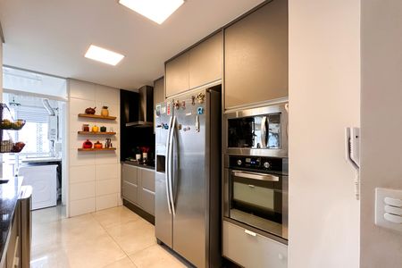 Apartamento à venda com 116m², 3 quartos e 2 vagas Apartamento à venda com 116m², 3 quartos e 2 vagasCozinha