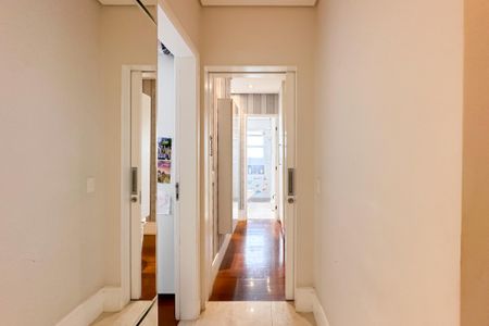 Apartamento à venda com 116m², 3 quartos e 2 vagas Apartamento à venda com 116m², 3 quartos e 2 vagasAcesso aos Quartos