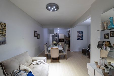 Casa para alugar com 145m², 3 quartos e 2 vagasSala