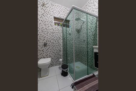 Casa para alugar com 145m², 3 quartos e 2 vagasBanheiro 