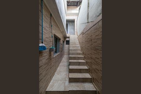 Casa para alugar com 145m², 3 quartos e 2 vagasEscada