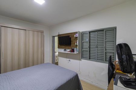 Casa para alugar com 145m², 3 quartos e 2 vagasSuíte 