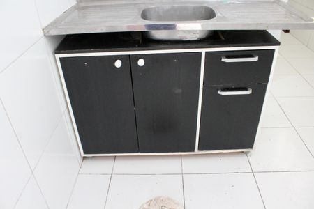 Cozinha de apartamento para alugar com 1 quarto, 50m² em Santa Ifigênia, São Paulo