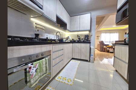 Casa de condomínio para alugar com 111m², 3 quartos e 2 vagas Casa de condomínio para alugar com 111m², 3 quartos e 2 vagasCozinha