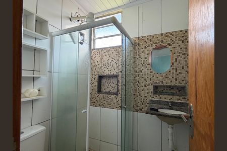 Banheiro de kitnet/studio para alugar com 1 quarto, 40m² em Recreio, Rio de Janeiro