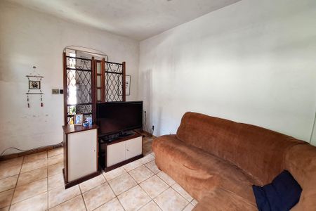 Sala de casa para alugar com 3 quartos, 88m² em Mutondo, São Gonçalo