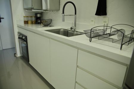 Apartamento para alugar com 65m², 2 quartos e 1 vagaCozinha 