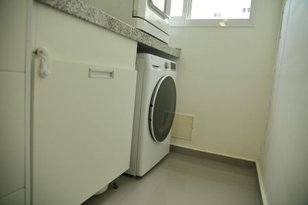 Apartamento para alugar com 65m², 2 quartos e 1 vagaÁrea de Serviço