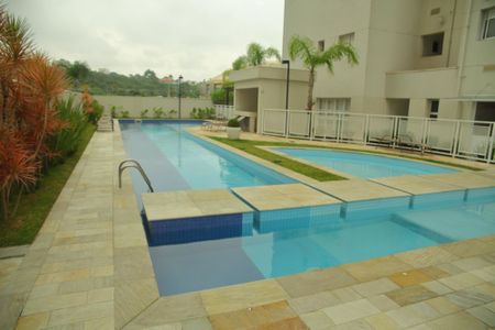 Apartamento para alugar com 65m², 2 quartos e 1 vagaÁrea comum - Piscina