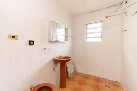 Casa para alugar com 143m², 3 quartos e 1 vagaBanheiro 