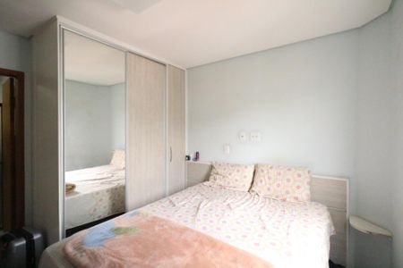 Apartamento à venda com 150m², 3 quartos e 3 vagas Apartamento à venda com 150m², 3 quartos e 3 vagasSuíte