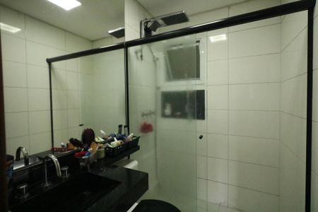 Apartamento à venda com 150m², 3 quartos e 3 vagas Apartamento à venda com 150m², 3 quartos e 3 vagasBanheiro da Suíte