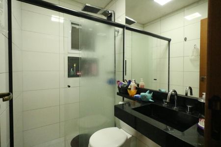 Apartamento à venda com 150m², 3 quartos e 3 vagas Apartamento à venda com 150m², 3 quartos e 3 vagasBanheiro