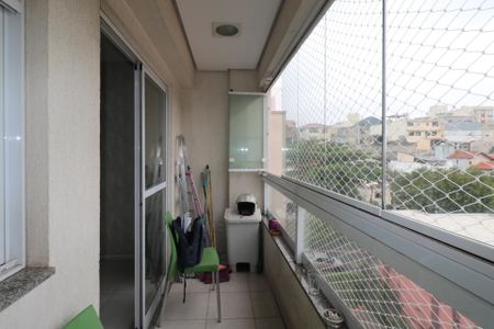 Apartamento à venda com 150m², 3 quartos e 3 vagas Apartamento à venda com 150m², 3 quartos e 3 vagasVaranda