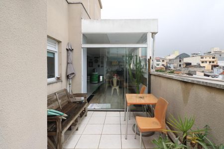 Apartamento à venda com 150m², 3 quartos e 3 vagas Apartamento à venda com 150m², 3 quartos e 3 vagasTerraço