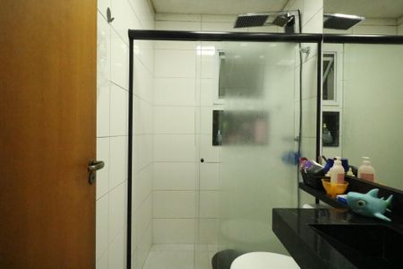 Apartamento à venda com 150m², 3 quartos e 3 vagas Apartamento à venda com 150m², 3 quartos e 3 vagasBanheiro