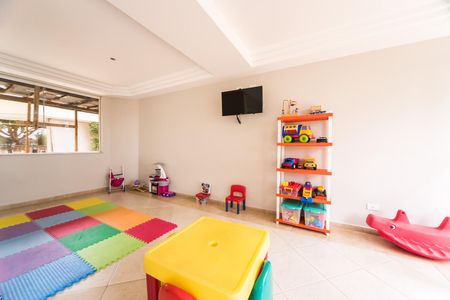 Apartamento à venda com 123m², 3 quartos e 3 vagas Apartamento à venda com 123m², 3 quartos e 3 vagasÁrea comum - Playground