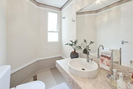 Apartamento à venda com 123m², 3 quartos e 3 vagas Apartamento à venda com 123m², 3 quartos e 3 vagasLavabo