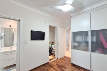 Apartamento à venda com 123m², 3 quartos e 3 vagas Apartamento à venda com 123m², 3 quartos e 3 vagasSuíte 1