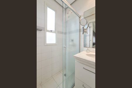 Apartamento à venda com 123m², 3 quartos e 3 vagas Apartamento à venda com 123m², 3 quartos e 3 vagasBanheiro da Suíte 1