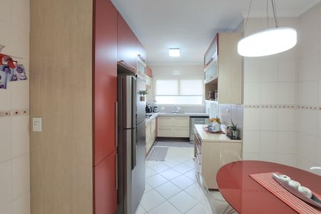 Apartamento à venda com 123m², 3 quartos e 3 vagas Apartamento à venda com 123m², 3 quartos e 3 vagasCozinha - Armários