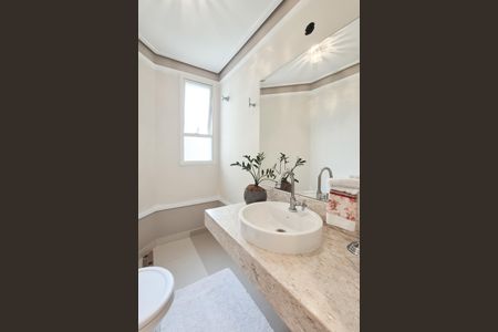 Apartamento à venda com 123m², 3 quartos e 3 vagas Apartamento à venda com 123m², 3 quartos e 3 vagasLavabo