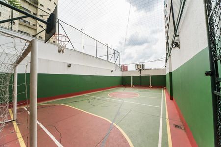 Apartamento à venda com 123m², 3 quartos e 3 vagas Apartamento à venda com 123m², 3 quartos e 3 vagasÁrea comum - quadra