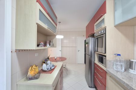 Apartamento à venda com 123m², 3 quartos e 3 vagas Apartamento à venda com 123m², 3 quartos e 3 vagasCozinha - Armários