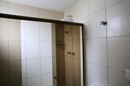 Apartamento à venda com 140m², 4 quartos e 3 vagas Apartamento à venda com 140m², 4 quartos e 3 vagasBanheiro da Suíte