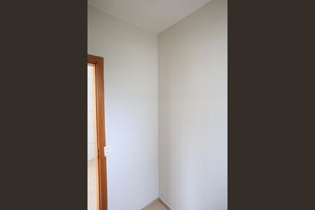 Apartamento à venda com 140m², 4 quartos e 3 vagas Apartamento à venda com 140m², 4 quartos e 3 vagasQuarto de Serviço